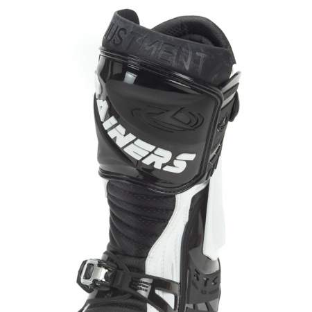 BOTA RACING RAINERS MODELO 999-BN
